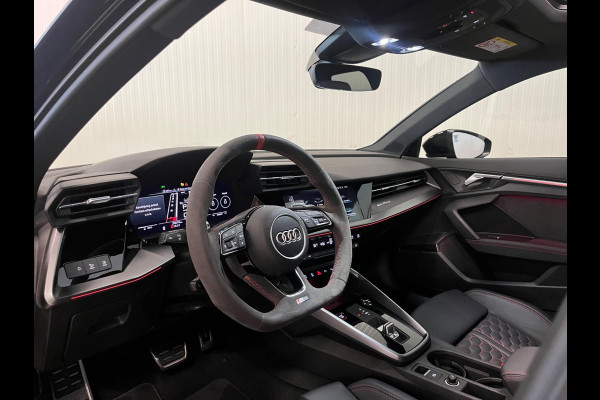 Audi RS3 Sportback 2.5 TFSI RS 3 quattro | KERAMISCH | B&O | HUD | ACC | DEALERGARANTIE