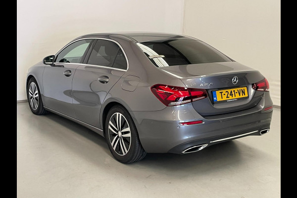 Mercedes-Benz A-Klasse 200 / Camera / DAB / Stoelverwarming