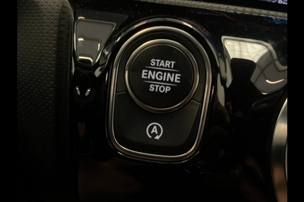 Mercedes-Benz A-Klasse 200 / Camera / DAB / Stoelverwarming
