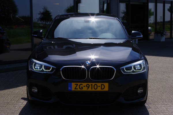 BMW 1-serie 118i 136 PK M-Sport Shadow High Executive, Cruise Control, Navigatie, Leder, LED