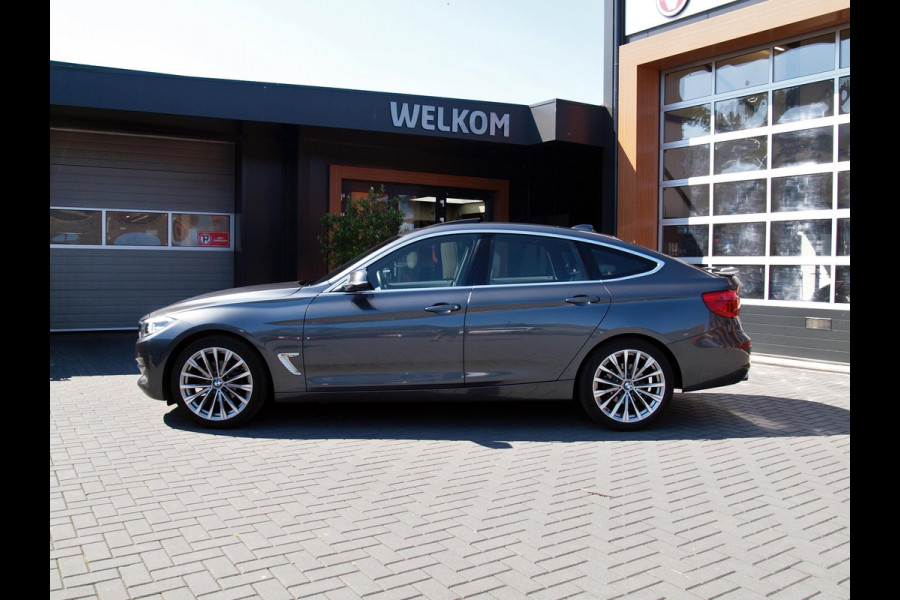 BMW 3-serie Gran Turismo 320i High Executive | Panoramadak | Camera | Cruise Control | DAB | Navi |