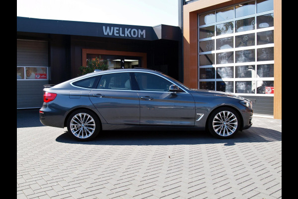 BMW 3-serie Gran Turismo 320i High Executive | Panoramadak | Camera | Cruise Control | DAB | Navi |