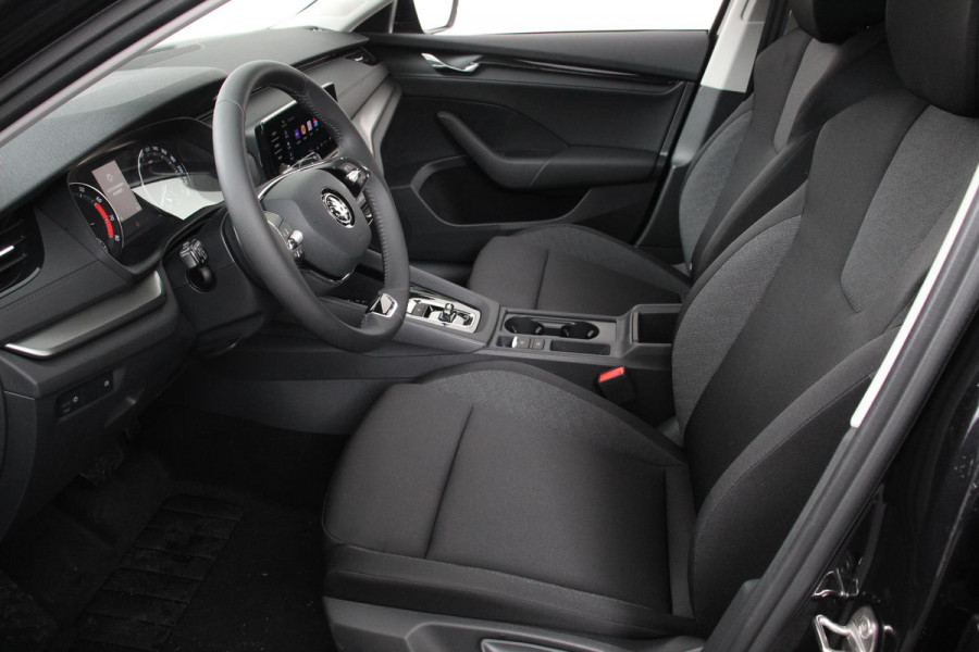 Škoda Octavia Combi 1.5 e-TSI 150pk DSG Edition | Navigatie | Airco | Bluetooth | Led | Parkeer Sensoren