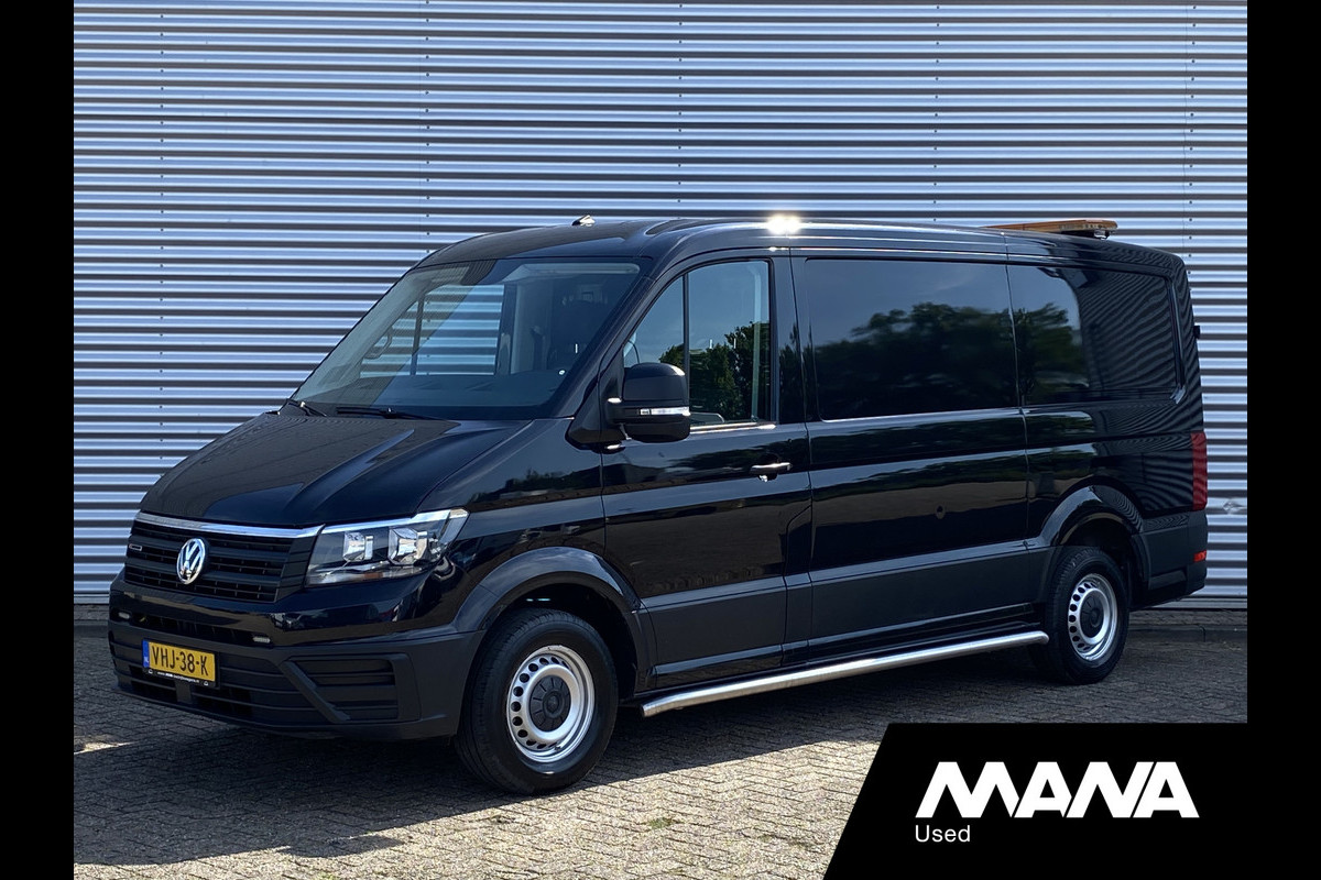 Volkswagen Crafter 35 2.0 TDI L3H2 140PK 4X4 Airco Bluetooth Cruise Trekhaar Zwaailicht Flitsers 12V