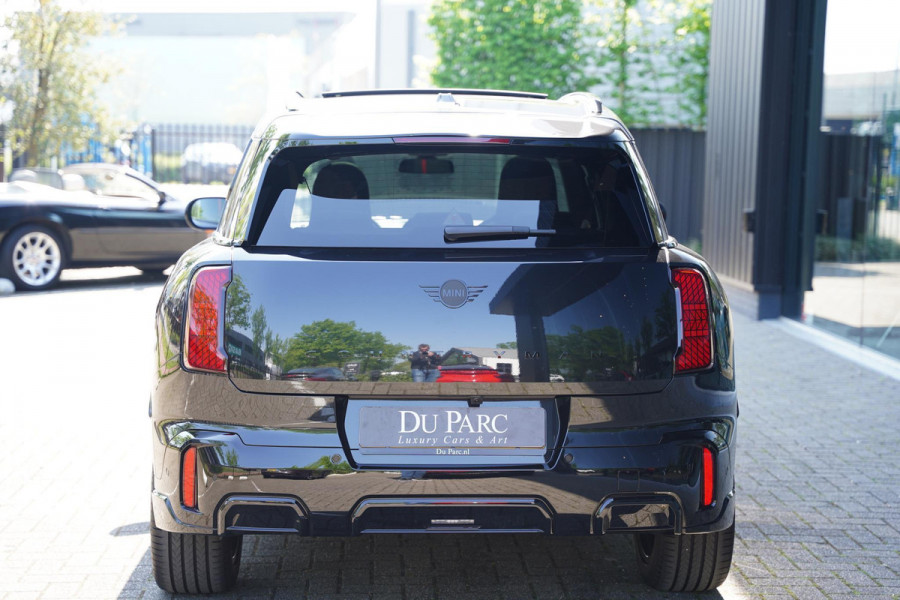 MINI Countryman 1.5 C John Cooper Works NL-Auto Panoramadak Harman Kardon