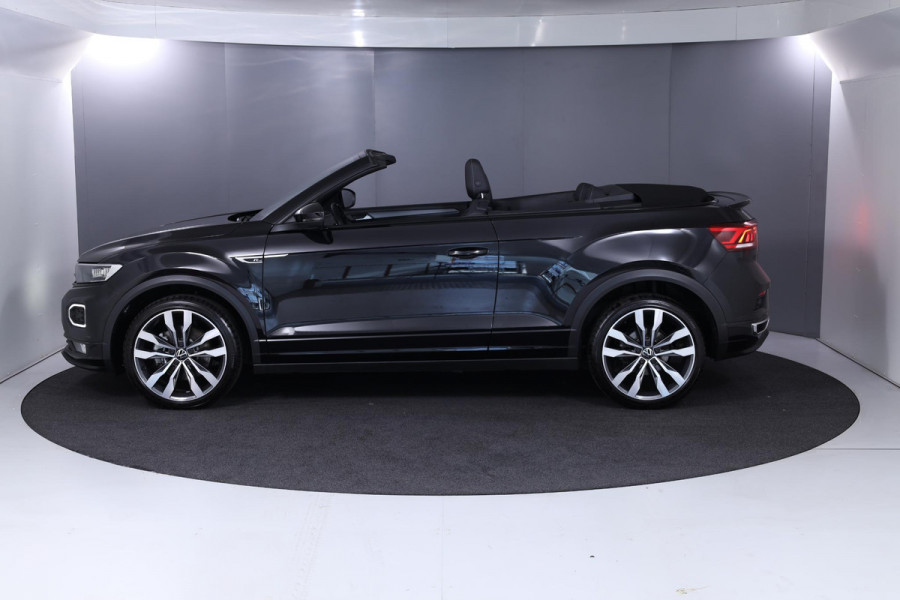 Volkswagen T-Roc Cabrio 1.5 TSI R-Line 150 pk Automaat (DSG) | Diamond stitching leder interieur| Windscherm | Parkeersensoren | Stoelverwarming | Adaptieve cruise control | Lichtmetalen velgen 19" |