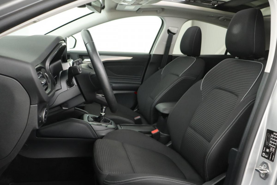 Ford Focus 1.0 EcoBoost Titanium | Panoramadak | Adaptive Cruise | Stoel & Stuurverwarming | Bang & Olufsen | Full LED | Camera