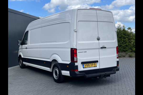 Volkswagen Crafter 2.0 TDI 140 PK AUTOMAAT / L4H3 / 1e EIG. / AIRCO / CRUISE / GEVEERDE STOEL / TREKHAAK