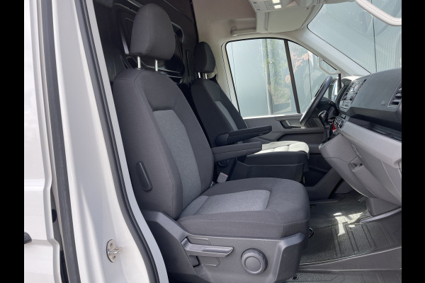 Volkswagen Crafter 2.0 TDI 140 PK AUTOMAAT / L4H3 / 1e EIG. / AIRCO / CRUISE / GEVEERDE STOEL / TREKHAAK