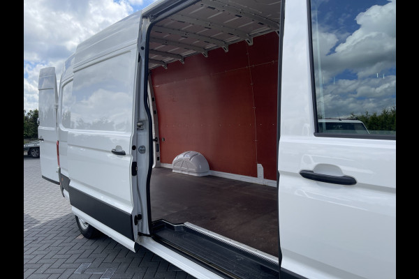 Volkswagen Crafter 2.0 TDI 140 PK AUTOMAAT / L4H3 / 1e EIG. / AIRCO / CRUISE / GEVEERDE STOEL / TREKHAAK