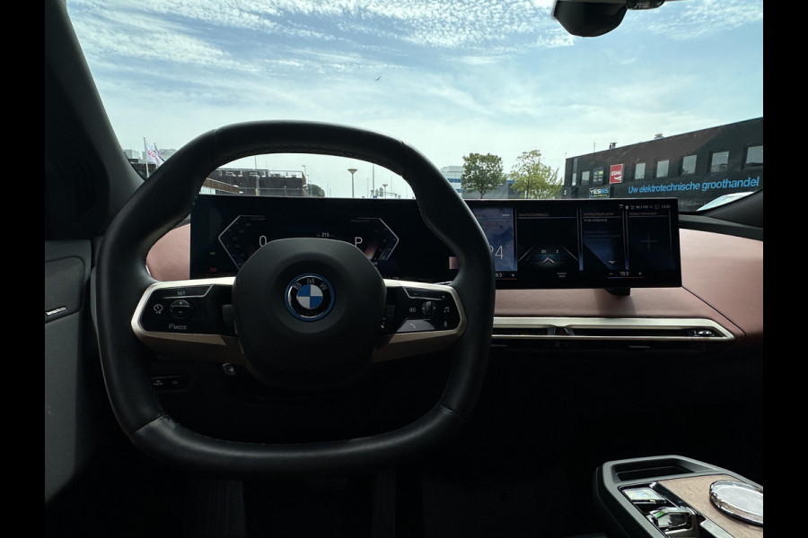 BMW iX XDrive 40 High Executive NL-AUTO
