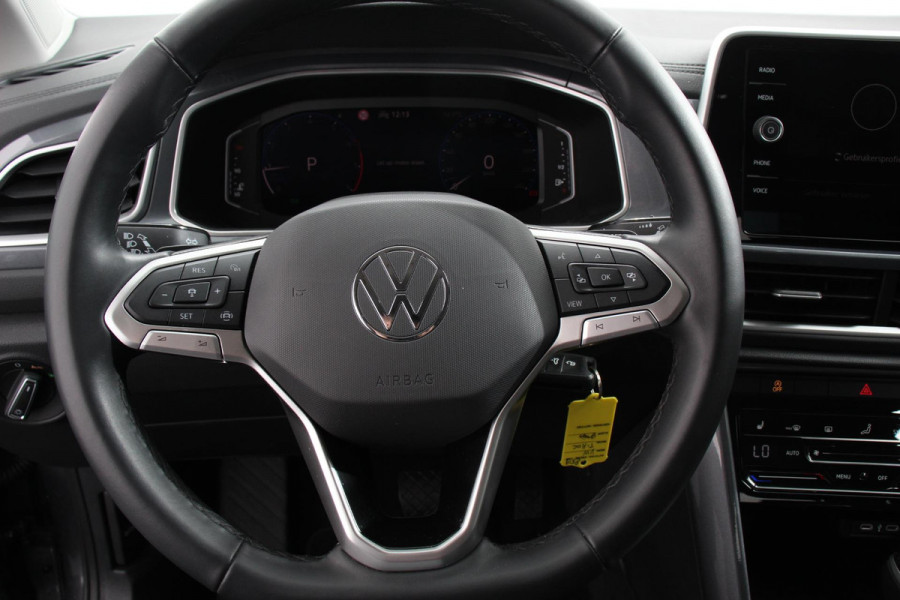 Volkswagen T-Roc 1.5 TSI DSG Style | Navigatie | Apple Carplay / Android Auto | Climate Control | Led | Digitale Cockpit | Adaptive Cruise Control | Trekhaak