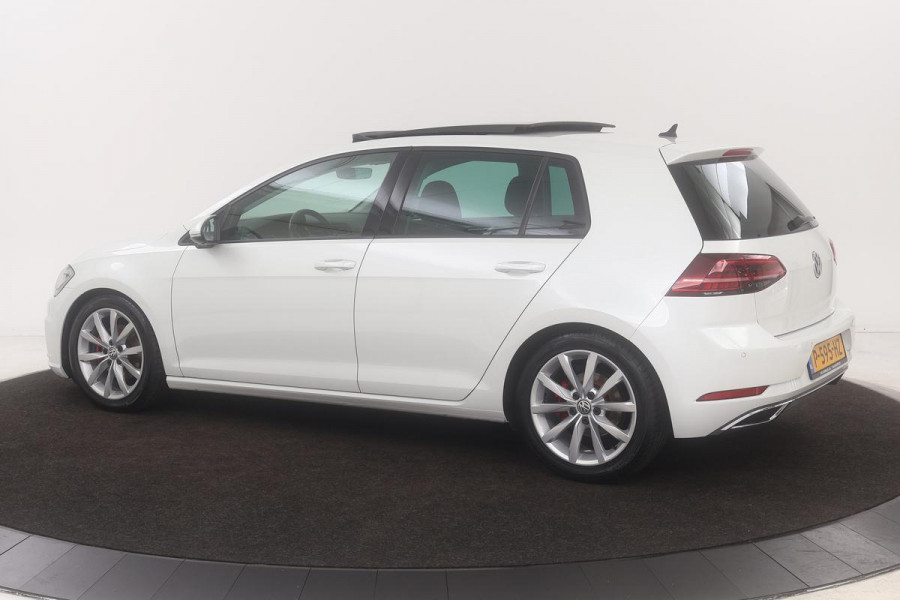 Volkswagen Golf 1.4 TSI Highline | Panoramadak | Carplay | Stoelverwarming | Full LED | Navigatie | Adaptive Cruise | PDC | Bluetooth