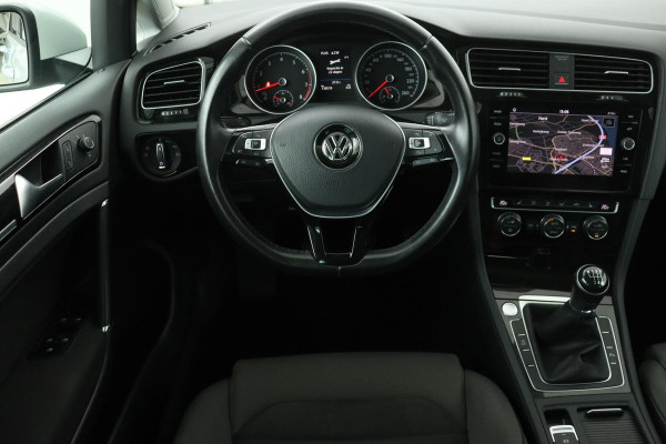 Volkswagen Golf 1.4 TSI Highline | Panoramadak | Carplay | Stoelverwarming | Full LED | Navigatie | Adaptive Cruise | PDC | Bluetooth