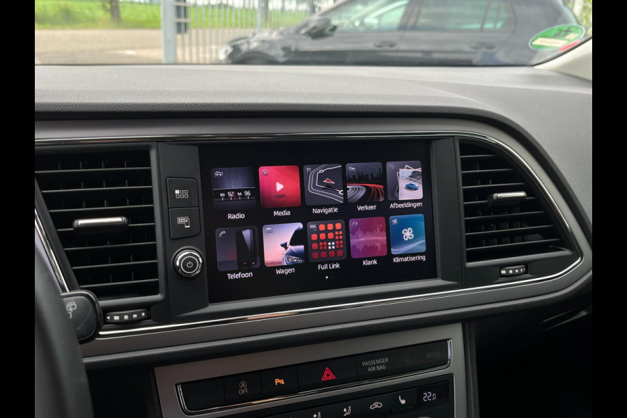 Seat León ST 1.4 TSI X-PERIENCE LED / ACC / ECC / CARPLAY / B&O / PDC / STOELVERW.