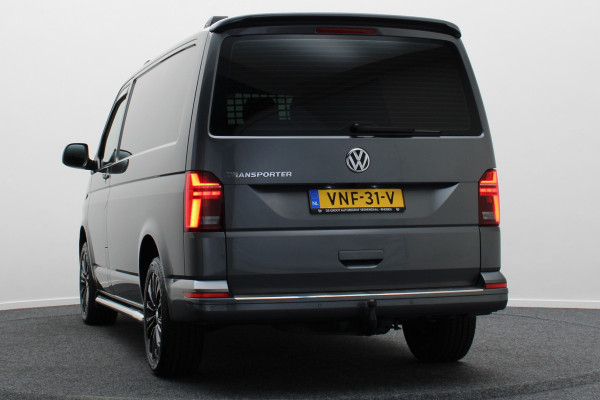 Volkswagen Transporter 2.0 TDI DSG L1H1 Highline 3-Zits, Leer, Camera, LED, ACC, Apple CarPlay, DAB, 17'', Trekhaak