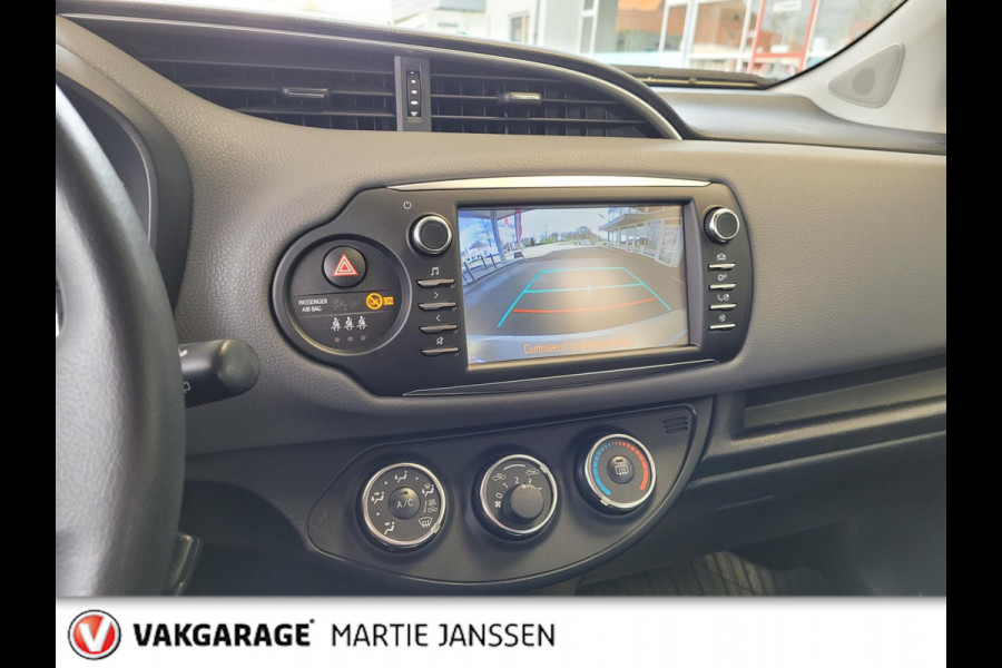 Toyota Yaris 1.0 VVT-i Comfort LAGE KMSTAND - AIRCO - BLUETOOTH TELEFOON - LANE ASSIST - CAMERA