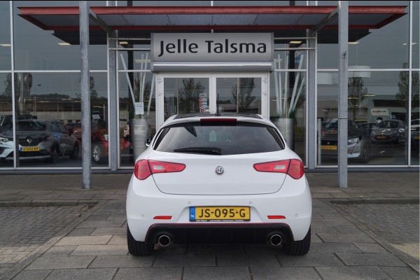 Alfa Romeo Giulietta 1.4 Turbo 170pk MultiAir Super Automaat│18'' velgen│PDC│Cruise│Clima│Navi