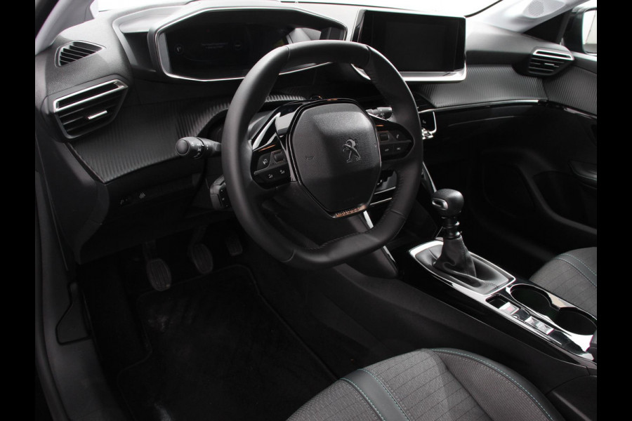 Peugeot 208 1.2 PureTech 101pk Allure Pack | Navigatie | Apple Carplay/Android Auto | Climate Control | Digitale Cockpit | Parkeer sensoren | Verwarmde voorstoelen