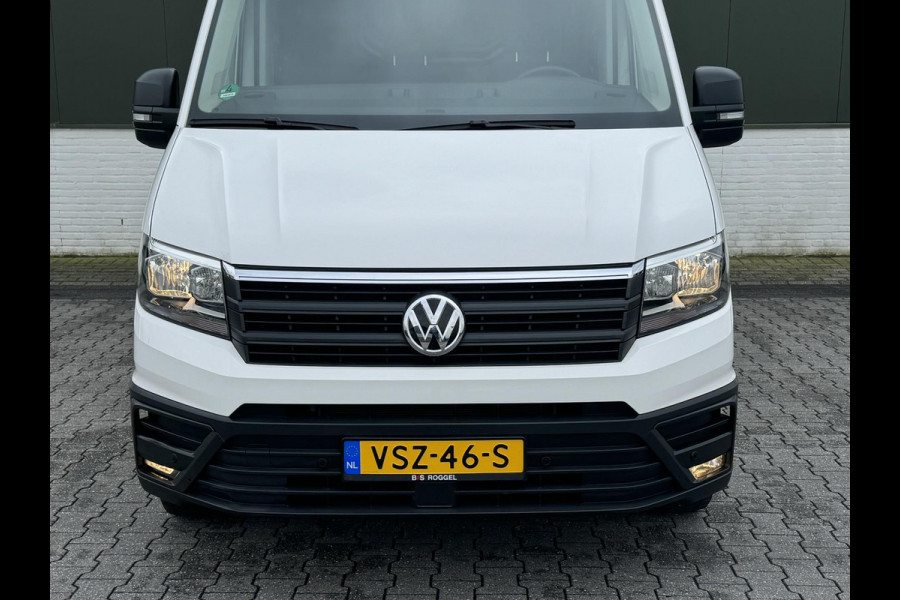 Volkswagen Crafter 30 2.0 TDI L3H3 Highline Topstaat! Trekhaak Carplay Cruise 4 Seizoenen banden Verwarmde voorruit Lat om Lat