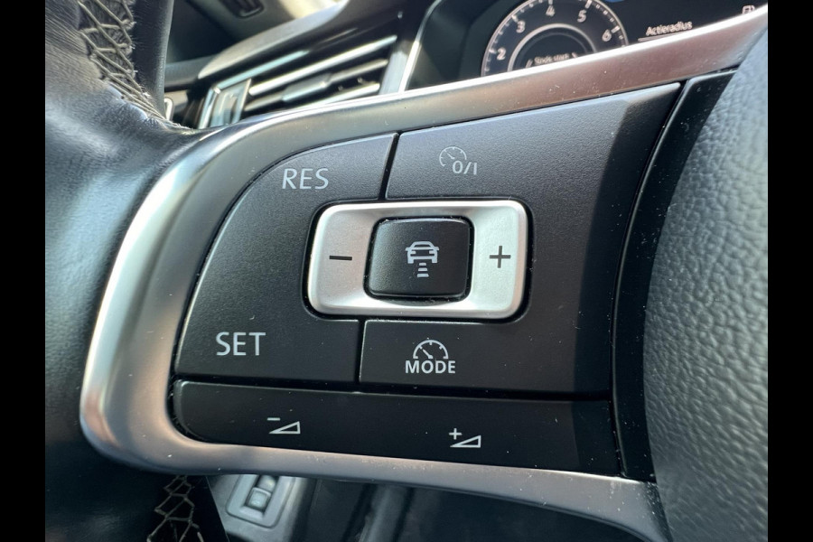 Volkswagen Arteon 2.0 TSI Business R Led-verlichting Uitsch Panoramadak Carplay Digitaal Dashboard DSG-bak Flippers stuur