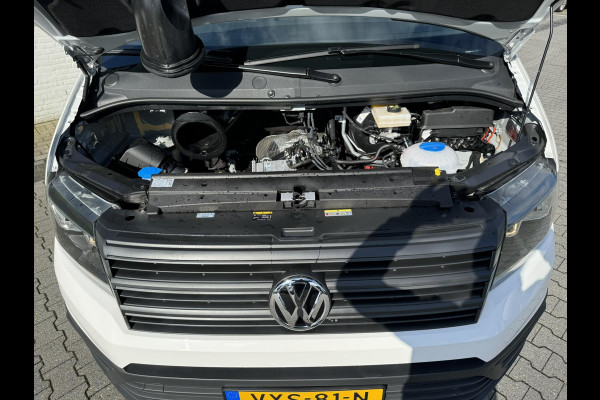 Volkswagen Crafter 35 2.0 TDI L3H2 Trendline Cruise Trekhaak 3000kg Carplay Airco Lat om Lat