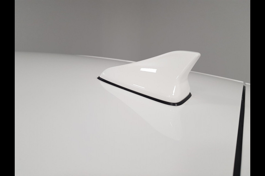 Kia Picanto 1.0 DPi Automaat DynamicLine | Navigatie | Apple Carplay/Android Auto | Airco | Camera | DAB | Lichtmetalen velgen | Bluetooth