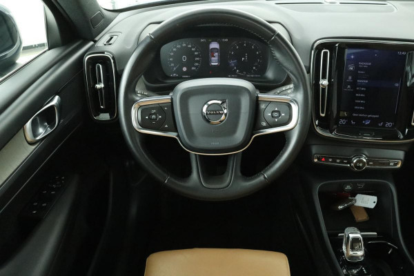 Volvo XC40 2.0 T4 Inscription | Panoramadak | Carplay | Trekhaak | BLIS | Achterbankverwarming | Memory | Leder | Full LED | Navigatie