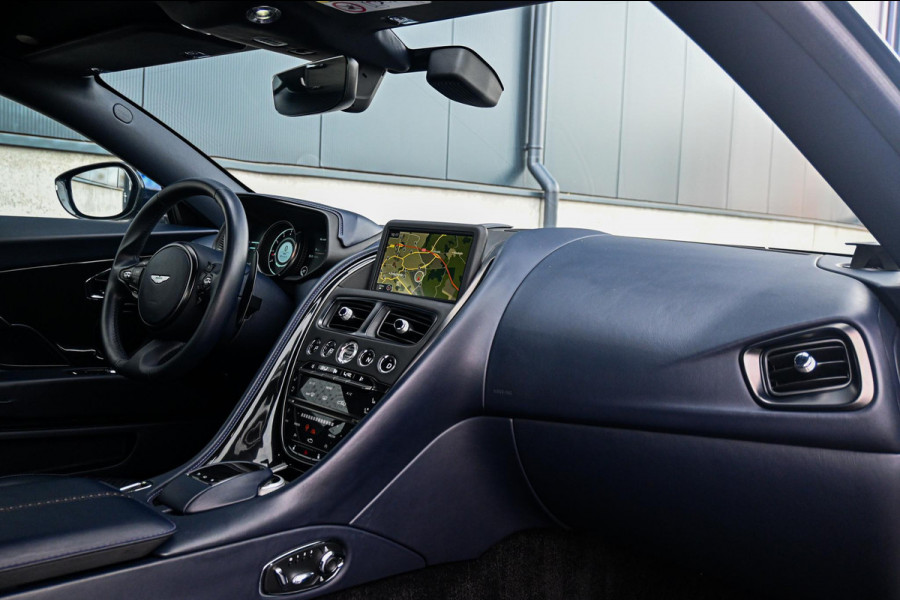 Aston Martin DB11 5.2 V12 *Bang & Olufsen / Surround View / Vol. Leder / Stoelventilatie / Navi*