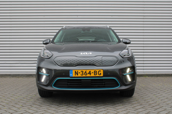 Kia e-Niro DynamicPlusLine 64 kWh | Navi | 17" LM | PDC | Camera | Schuif/kantel dak | BTW auto |