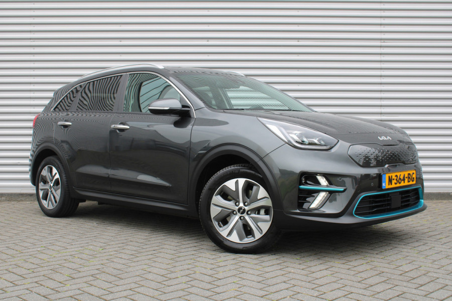 Kia e-Niro DynamicPlusLine 64 kWh | Navi | 17" LM | PDC | Camera | Schuif/kantel dak | BTW auto |