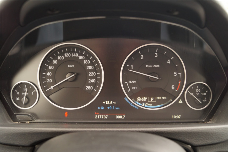 BMW 3 Serie Touring 320d 163pk Automaat Executive -LEER-NAVI-LED-ECC-