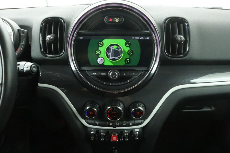 MINI Countryman 2.0 Cooper S Chili | Carplay | Camera | Harman/Kardon | Navigatie | Full LED | Climate control | Keyless | Park Assist | Cruise control