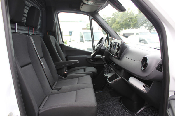 Mercedes-Benz Sprinter 315 CDI L2H1 MBUX met camera, Cruise Control, Stoelverwarming, etc.