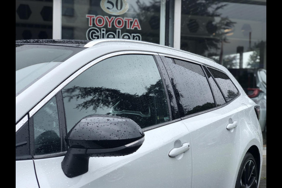 Toyota Corolla 2.0 Hybrid GR Sport Plus | Panoramadak, Head up display, JBL, Dodehoekherkenning, Parkeersensoren, Full options!