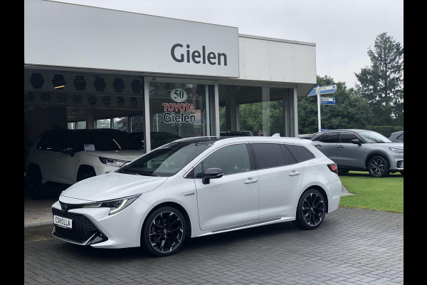 Toyota Corolla 2.0 Hybrid GR Sport Plus | Panoramadak, Head up display, JBL, Dodehoekherkenning, Parkeersensoren, Full options!