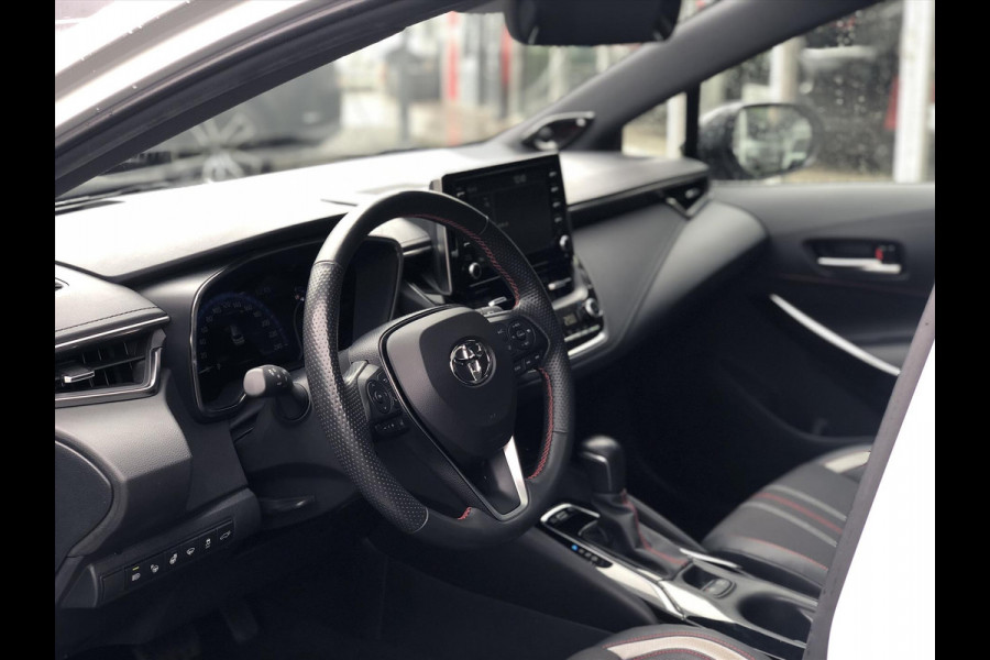 Toyota Corolla 2.0 Hybrid GR Sport Plus | Panoramadak, Head up display, JBL, Dodehoekherkenning, Parkeersensoren, Full options!