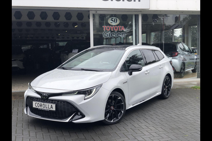 Toyota Corolla 2.0 Hybrid GR Sport Plus | Panoramadak, Head up display, JBL, Dodehoekherkenning, Parkeersensoren, Full options!