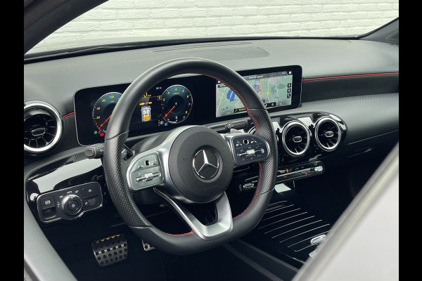 Mercedes-Benz A-Klasse 200 AMG-Line | Navi | CarPlay | Camera | LED | MBUX | 18 inch