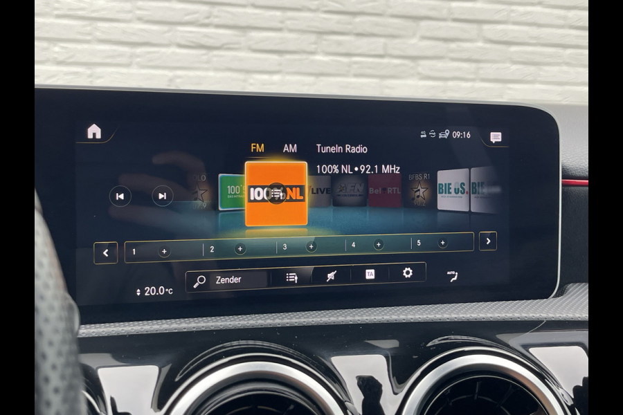 Mercedes-Benz A-Klasse 200 AMG-Line | Navi | CarPlay | Camera | LED | MBUX | 18 inch