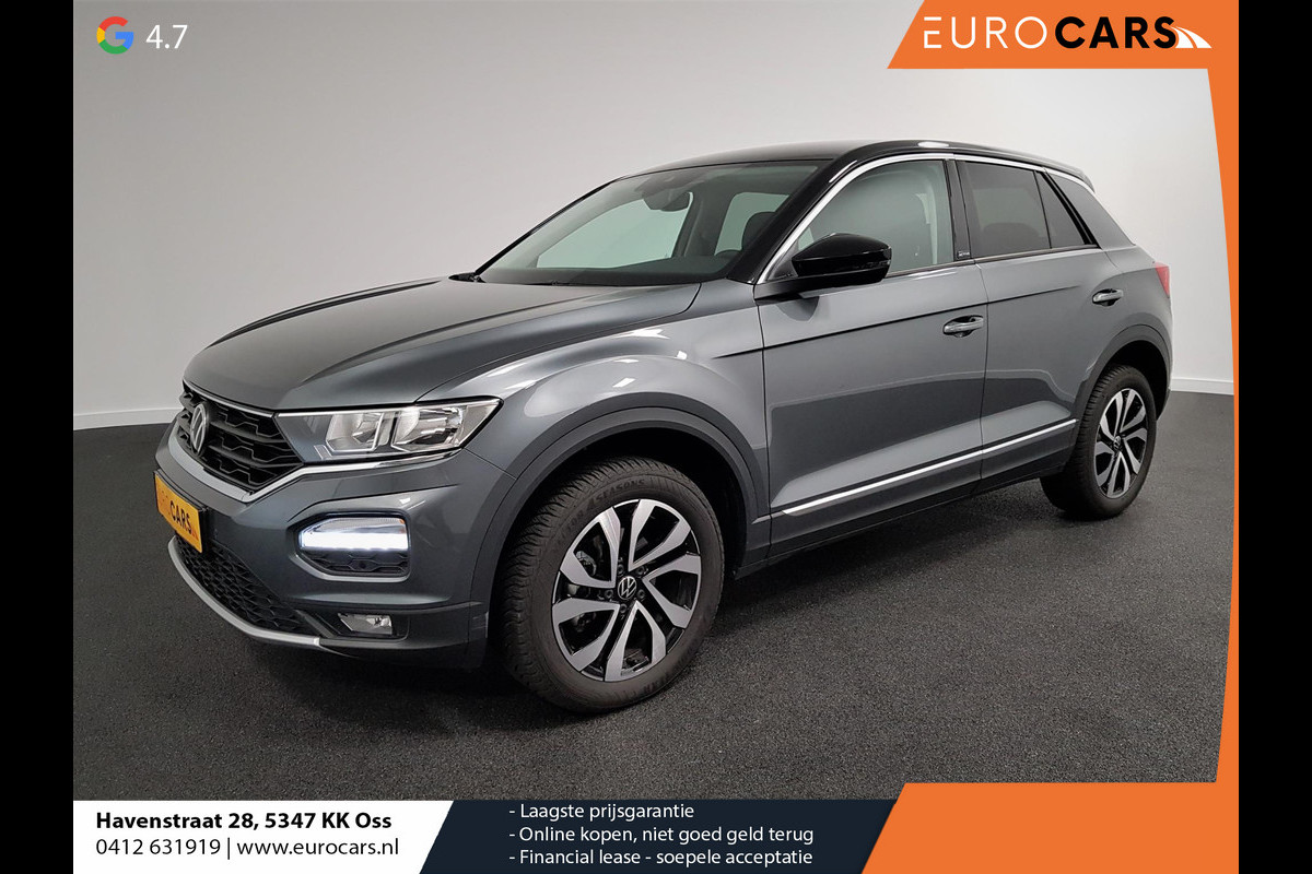 Volkswagen T-Roc 1.5 TSI DSG Active | Navigatie | Climate Control | Lane Assist | DAB | Parkeersensoren | Lichtmetalen Velgen | Privacy Glass