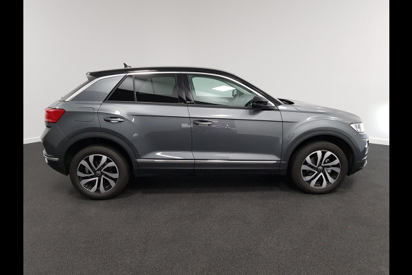 Volkswagen T-Roc 1.5 TSI DSG Active | Navigatie | Climate Control | Lane Assist | DAB | Parkeersensoren | Lichtmetalen Velgen | Privacy Glass