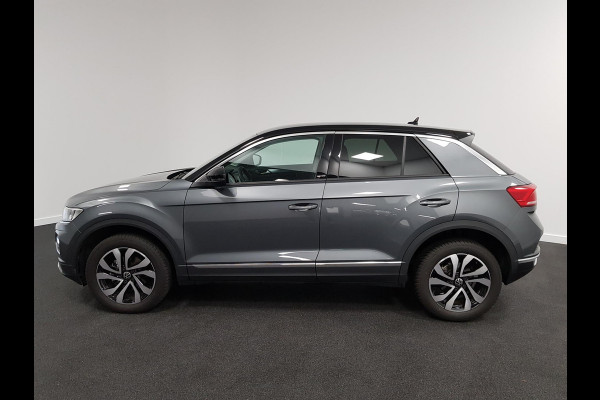 Volkswagen T-Roc 1.5 TSI DSG Active | Navigatie | Climate Control | Lane Assist | DAB | Parkeersensoren | Lichtmetalen Velgen | Privacy Glass