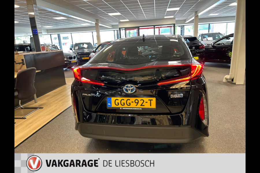 Toyota Prius 1.8 Plug-in Executive,navi,camera,stoelverw,dodehoek,app,boeken