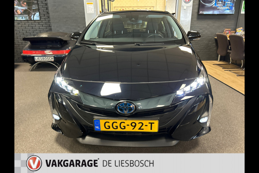 Toyota Prius 1.8 Plug-in Executive,navi,camera,stoelverw,dodehoek,app,boeken