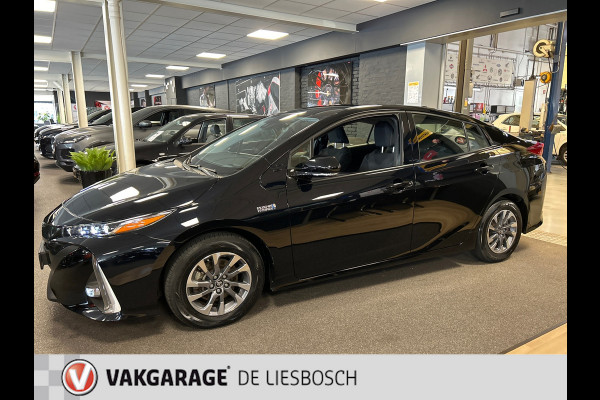 Toyota Prius 1.8 Plug-in Executive,navi,camera,stoelverw,dodehoek,app,boeken