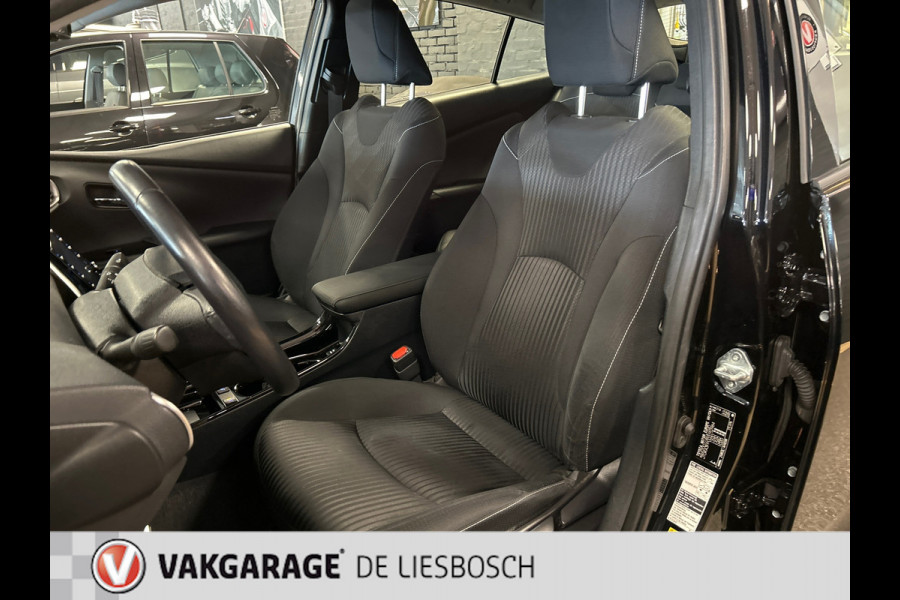 Toyota Prius 1.8 Plug-in Executive,navi,camera,stoelverw,dodehoek,app,boeken