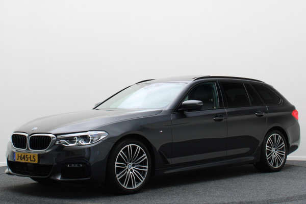 BMW 5 Serie Touring 530i High Executive M-Sport Automaat Leer, Comfortzetels, ACC, Panoramadak, Shadow Line, Camera, Trekhaak