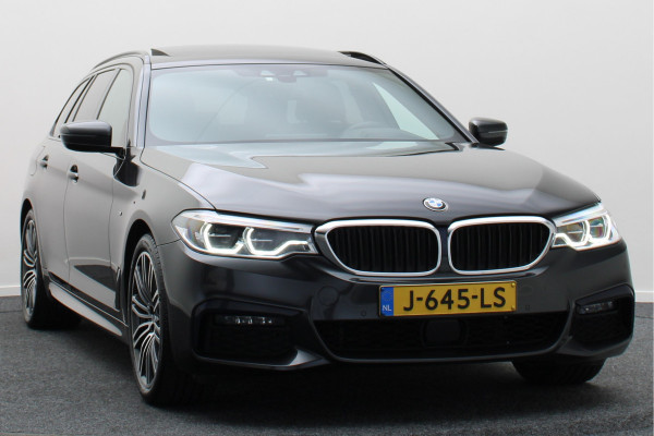 BMW 5 Serie Touring 530i High Executive M-Sport Automaat Leer, Comfortzetels, ACC, Panoramadak, Shadow Line, Camera, Trekhaak