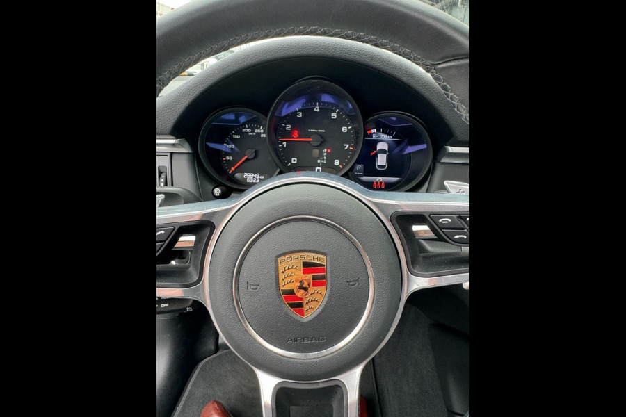 Porsche Macan 2.0 245pk Aut. | Schuif/Kanteldak | 20" | Alcantara | Adapt. demping | Memory | HD Navi | Carplay